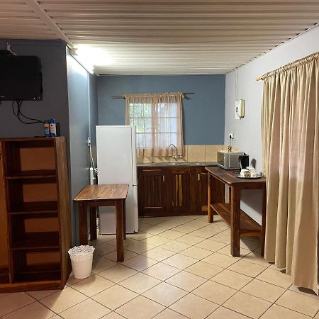 Kololo Guesthouse Katima Mulilo Ngoại thất bức ảnh