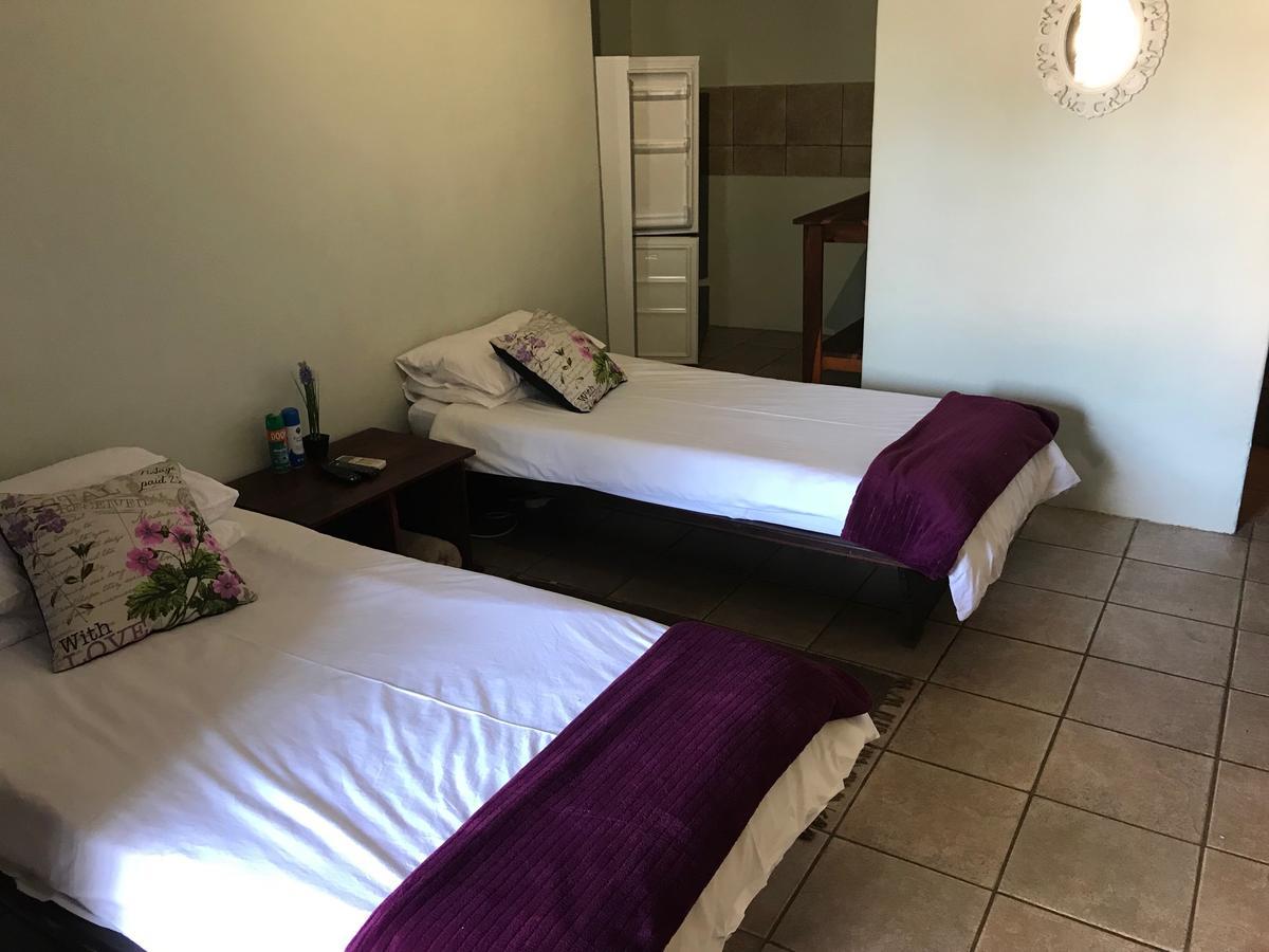 Kololo Guesthouse Katima Mulilo Ngoại thất bức ảnh